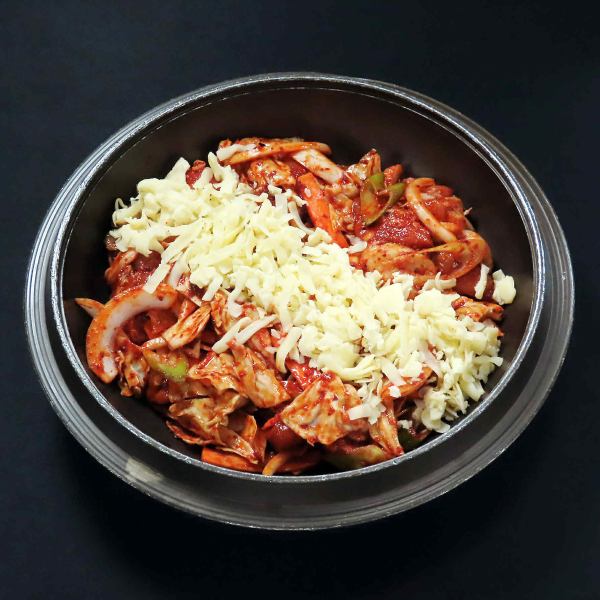 アラカルトも充実♪チーズもとろーり!