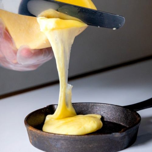Additional raclette cheese