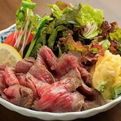 一碗幸福的熊野牛肉塔塔基。