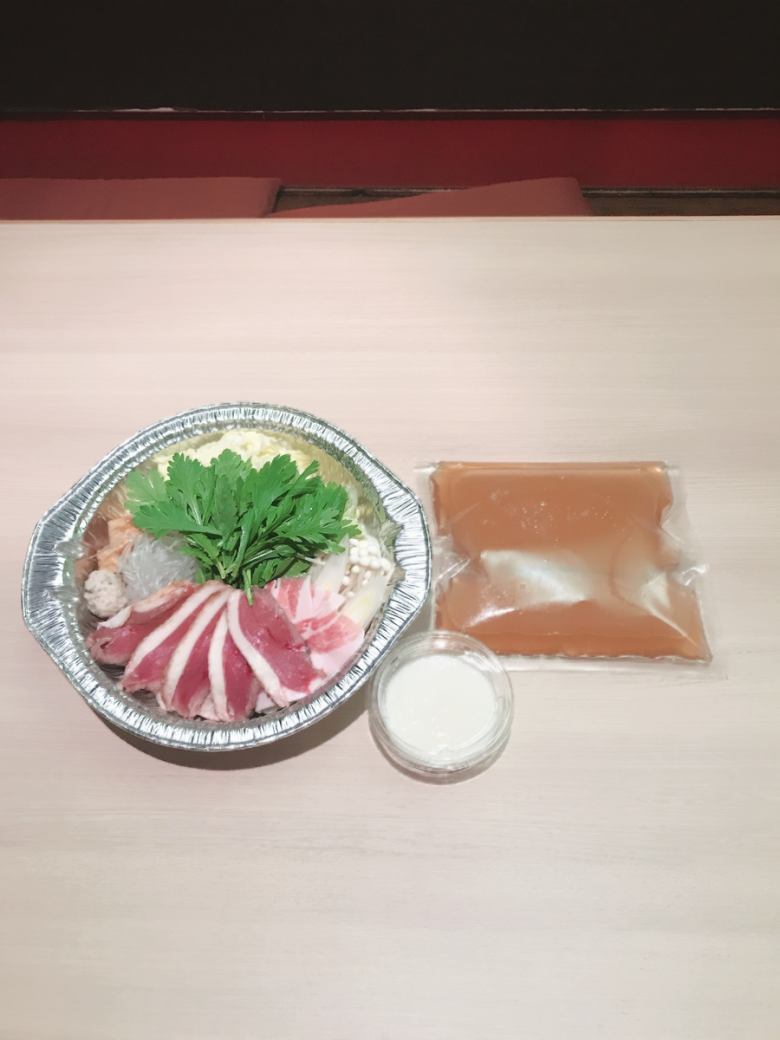 We also have takeaway Kijin nabe.(2 servings 2,450 yen)