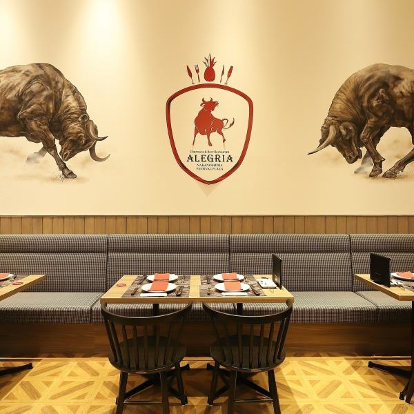 ◆テーブル席×ディナー◆歓送迎会、宴会、デート利用・記念日利用など、特別な1日を中之島フェスティバルプラザにてお楽しみいただきながら、最高の焼き加減でご提供するシュラスコレストラン。店内でしか味わえないテーマパークのような“ワクワク感”と滴る肉汁で心もお腹も満腹になっていただきます。◆最大80名様も可