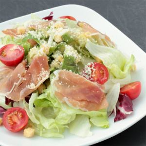 Rich Caesar Salad with Prosciutto