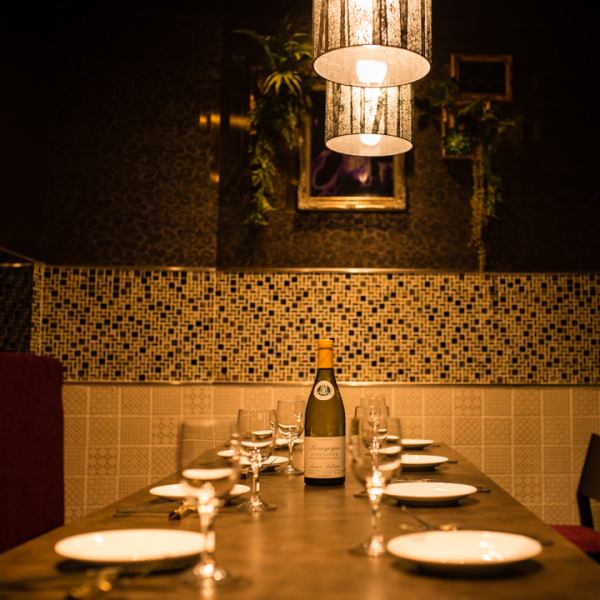 We have seats available for various occasions such as girls' night out, dates, birthdays, etc. We have a private space where you can relax and unwind.Refresh your daily fatigue.Meat bar/Cheese/Wine/All-you-can-drink/Private room/Private room/Girls' party/Birthday/Anniversary/Welcome party/Farewell party