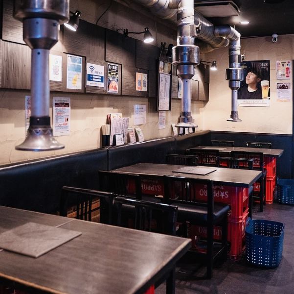 【ゆったり過ごせる座敷席◎】当店こだわりの空間です!6名様座敷×2席・4名様座敷×2がございますので、最大20名様までの宴会・貸切対応も可能です☆座敷のお席なのでお子様のお客様にも安心♪ご予約はお早めにお願いいたします◎