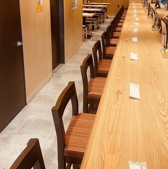 店内は大衆居酒屋の雰囲気残しつつ清潔感のある雰囲気◎