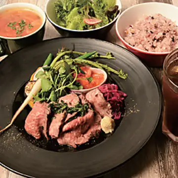 国产牛肉烤牛肉盘