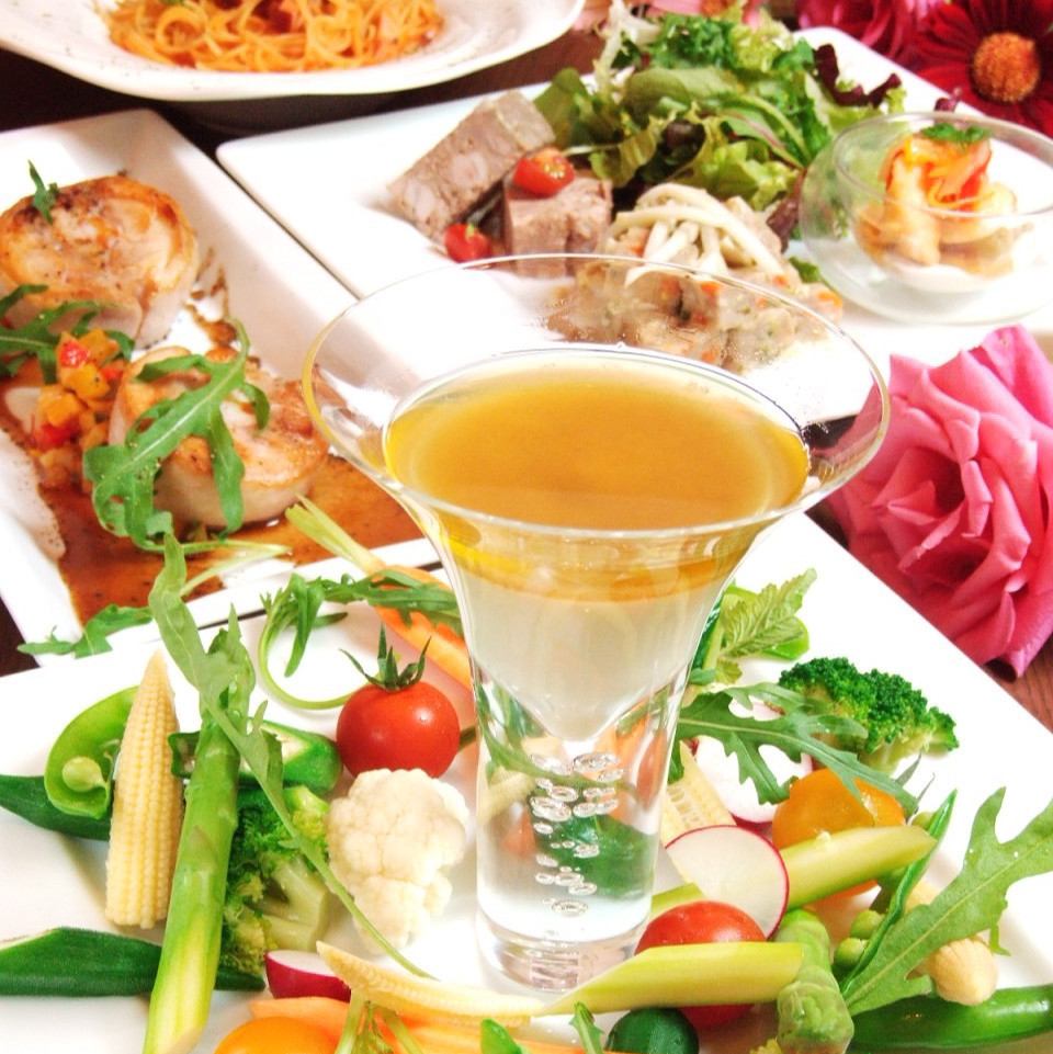 Enjoy casual French cuisine with all-you-can-drink courses starting at 3,000 yen!