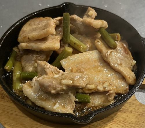 Stir-fried pork belly and garlic sprouts