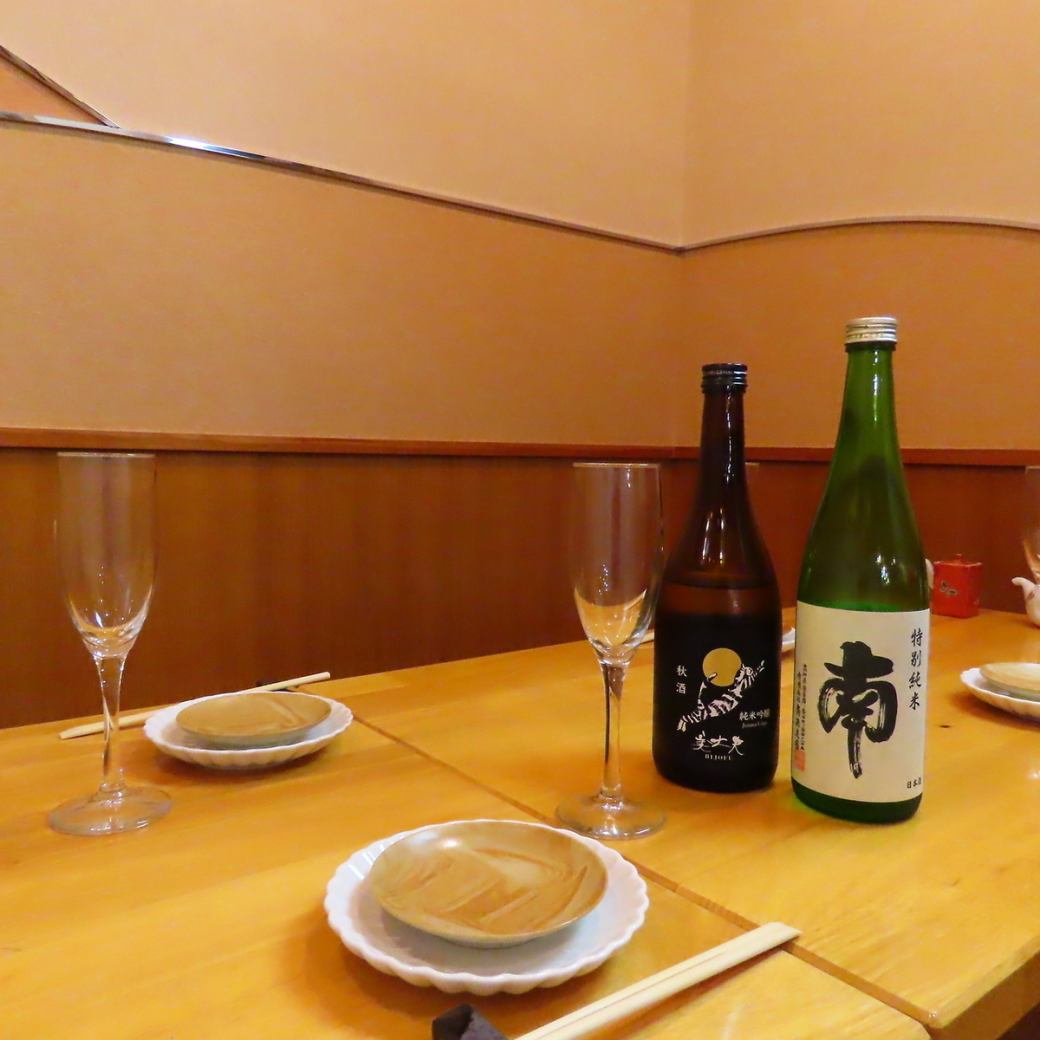 7~10명이 이용할 수 있는 프라이빗 감만점의 개인실을 준비