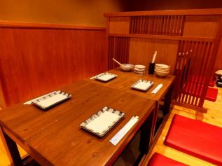 Normally, you can enjoy meals and conversations without worrying about the neighbors because it is a digging room with partitions ♪ Ventilation equipment installation and ventilation ◎ Each seat can be combined!