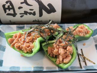 Minced raw green pepper