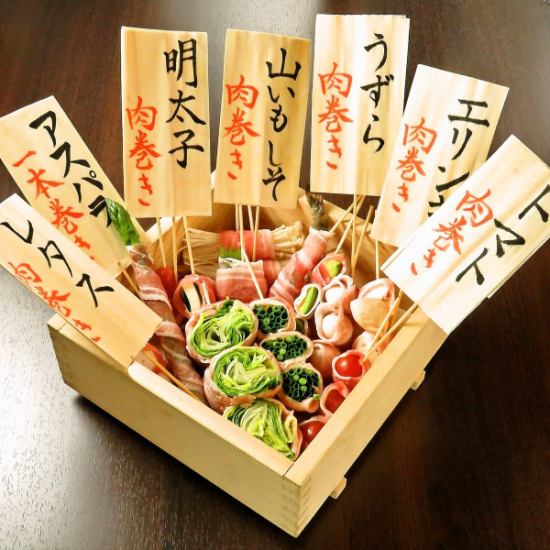 Bright and colorful ♪ A variety of standard skewers are available from 150 yen!