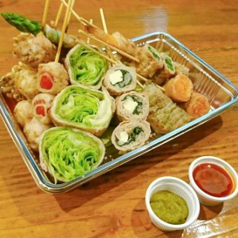 Assorted 10 types of meat-wrapped skewers