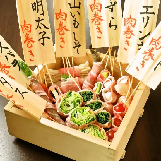 写真映え間違いない!彩り鮮やかな野菜とお肉でお腹いっぱいに♪