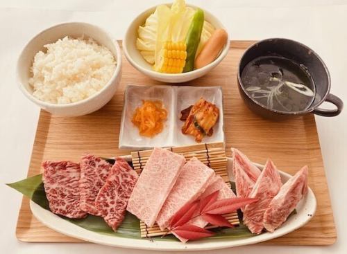 和牛おまかせランチ（土日祝日限定）