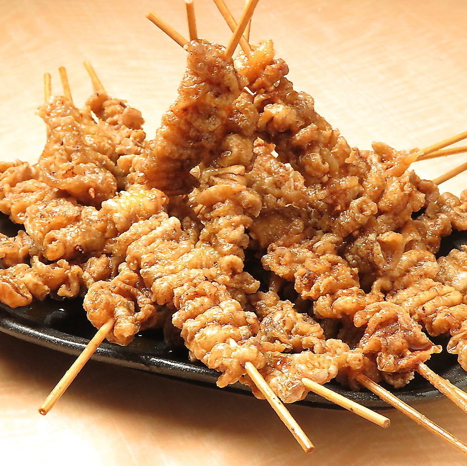 名物　秘伝かわ串！甘辛タレのパリパリ感がたまらない！