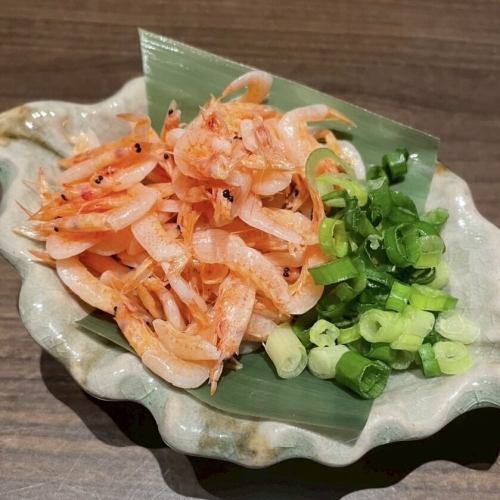 Sakura shrimp from Suruga Bay, boiled and deep-fried