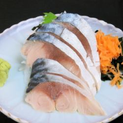 Finishing with mackerel sashimi