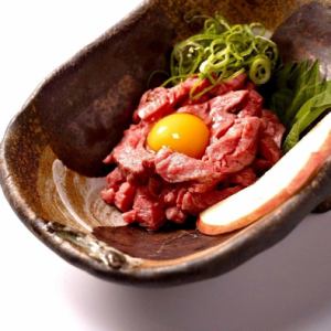 低温調理ユッケ/低温調理牛刺し