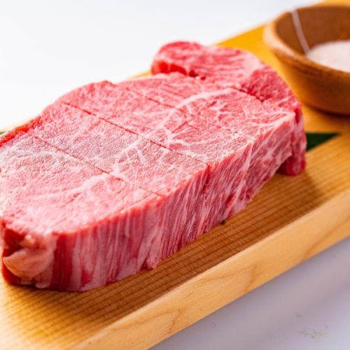 国産黒毛和牛雌牛のみ使用