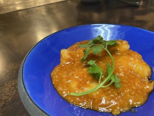 Shrimp dishes (boiled in chili sauce, fried with mayonnaise, boiled in Sichuan chili sauce)