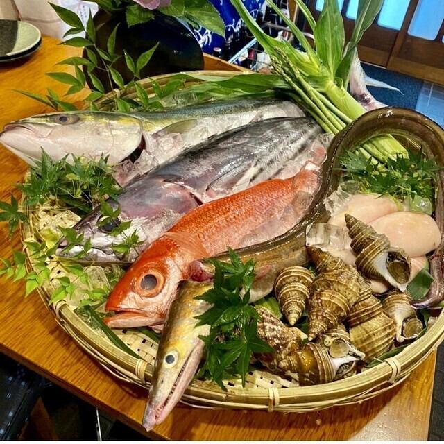 確かな目利きで仕入れた旬の厳選食材をお楽しみください！
