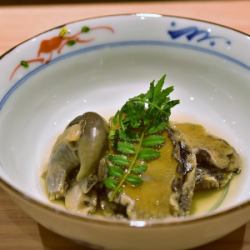 Ezo abalone steamed in sake