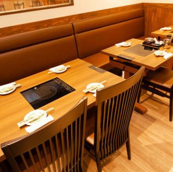 4名様掛けのテーブル席をご用意しております。