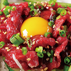 神屋流桜ユッケ