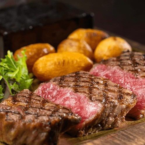 "Kaze no Chiu" takes pride in its delicious grilled steaks, made with carefully selected Wagyu beef.