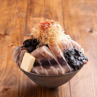 函館的魷魚墨和魷魚墨“函館的烤魷魚和濃郁的橄欖或墨黃油”