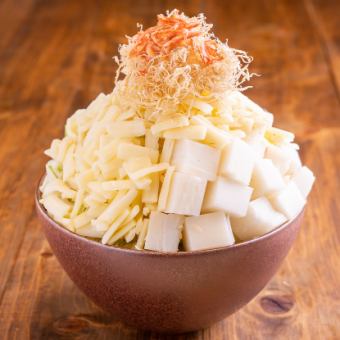 もちチーズ ～魚沼産こがね餅の北海道十勝産濃厚チーズ仕立て～
