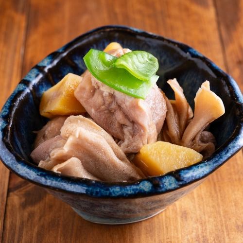 Boiled Oyama chicken with potatoes