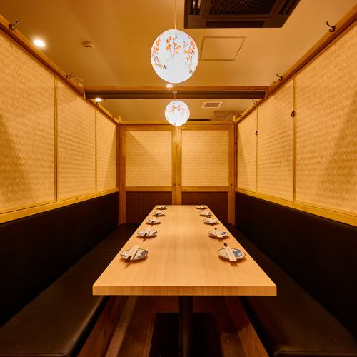 記念日やデートなどでお使い頂けるカップルシート雰囲気を大事にしたお部屋で幅広い年代層に支持を受けており、様々なシーンで活躍しております♪ランチ、カフェ、ディナーと時と共に変わりゆく品川稲ノ和の姿をお楽しみ下さい♪※写真はイメージとなります。