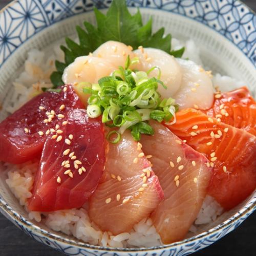 海鮮丼