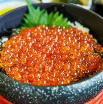 自家製いくら丼