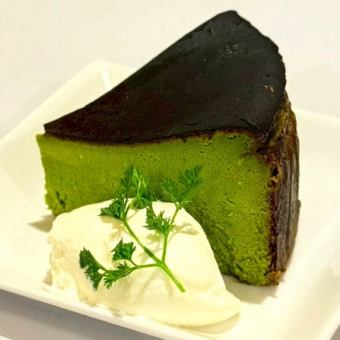 バスクチーズケーキ　抹茶