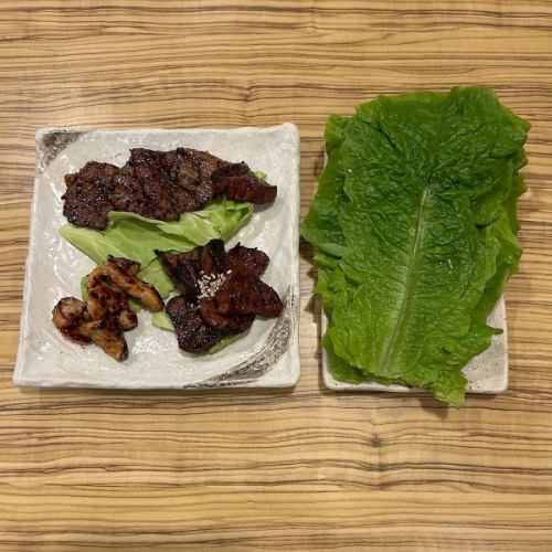 炭火焼肉盛合せ(サンチュ付)