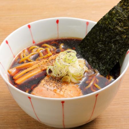 濃口黒醤油ラーメン