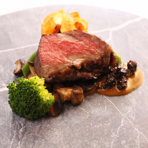《Roasted beef loin with morel sauce》