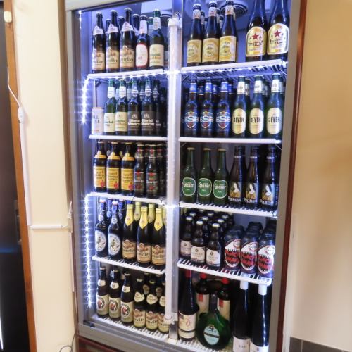 正宗啤酒和多種飲品可供選擇