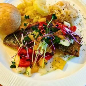 ボーデン湖風お魚のポワレ