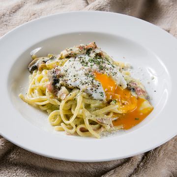 名物カルボナーラ🍝