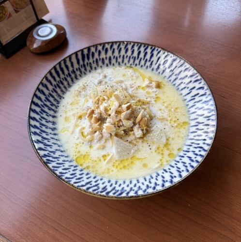 Yuzu-scented winter vegetable white potage pasta