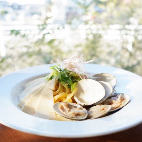 참나무와 순의 봄향기 오일 소스