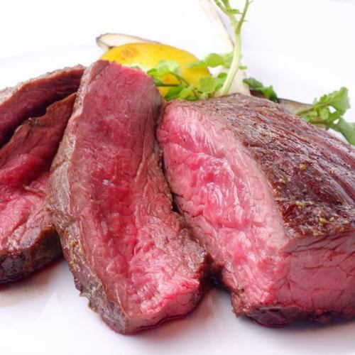 お肉好きにはぜひ味わって頂きたいアンガス牛ステーキ！