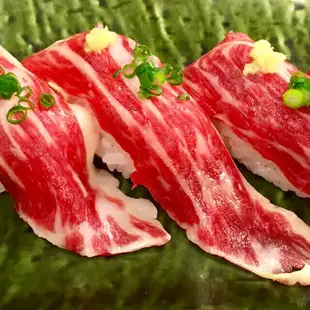 霜降り馬肉 1貫