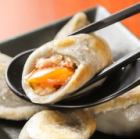 黒龍餃子（ニンニク）　4個