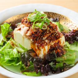 蒸し鶏と豆腐のバンバンジー風サラダ