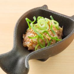 鶏軟骨の梅肉和え